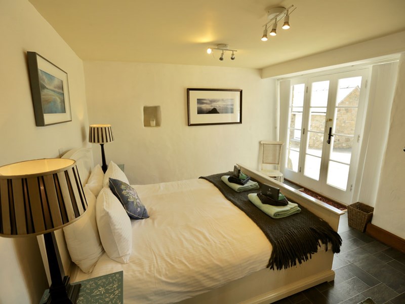 Tan Y Garn Whitesands Beach - Master Bedroom